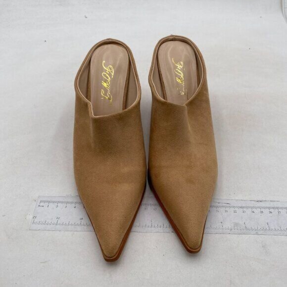 Elegant Tan Mules - Picture 2 of 7